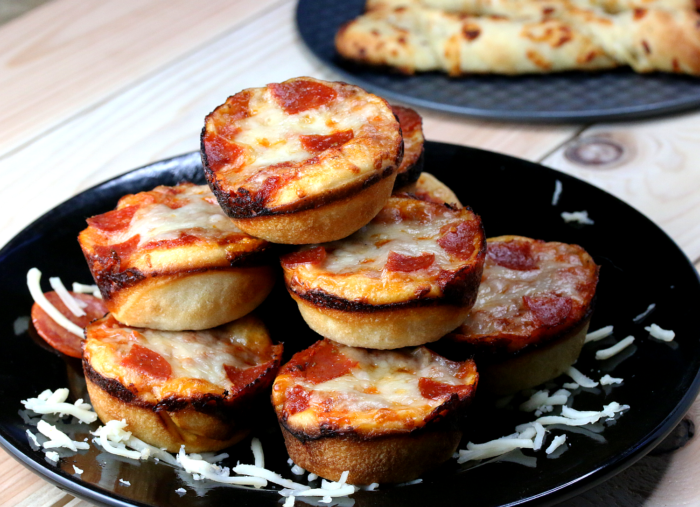 Muffin Pan Mini Pizzas